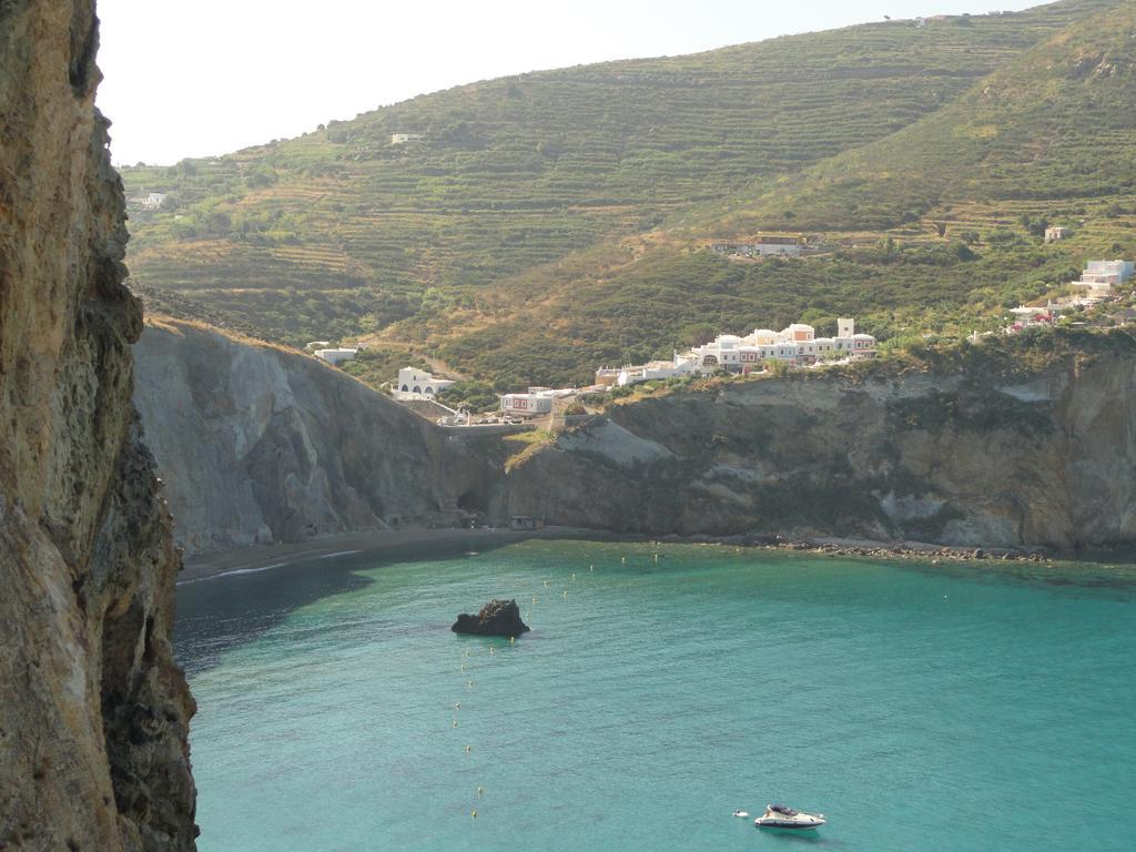 Chiaia Apartments Ponza Chambre photo
